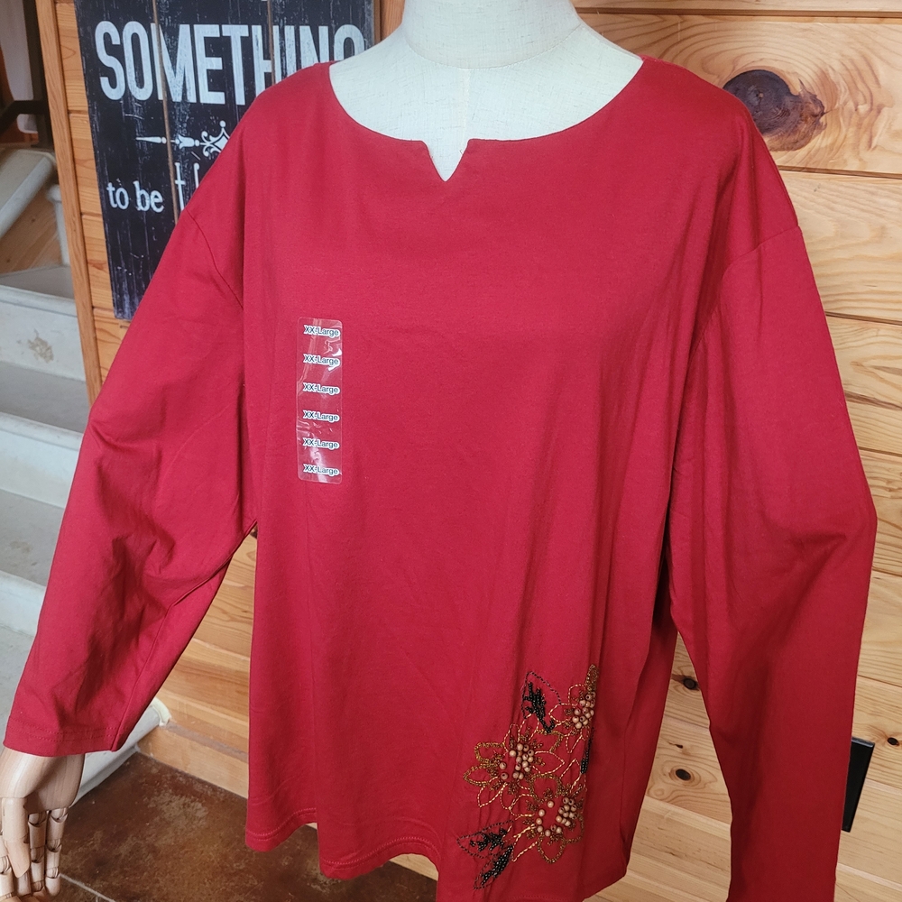 Chic Red Floral Long Sleeve Top